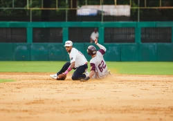 Tomateros vence 10-8 a USA Team