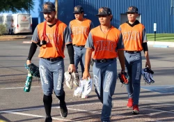 Naranjeros de Hermosillo trabaja en pretemporada en Tucson, Arizona