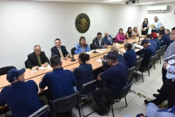 Se estudia la solicitud de homologar sueldos a policías que integran Guerreros Azules