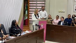 Estrella Palacios rinde su primer Informe de Labores 