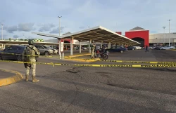 Balacera frente a plaza comercial en Barrancos, deja tres heridos en Culiacán