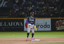 Algodoneros gana el inaugural a Tomateros 5-3