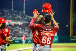 Los Venados ganan en el arranque de la temporada