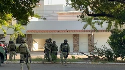 Grupo armado vandaliza y tirotea vivienda en Las Quintas, en Culiacán