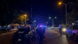 Abandonan los cuerpos de un hombre y una mujer en el crucero de San Pedro, Navolato