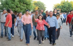 En la colonia Ejidal de Navolato se dio el banderazo para iniciar la obra de pavimentación hidráulica