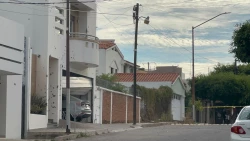 Atacan a balazos una residencia en Lomas de Guadalupe; no hubo lesionados