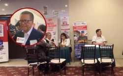 Jóvenes se reúnen en la Feria del Empleo Los Mochis