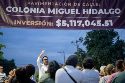 ”Gracias por cumplir y pavimentar nuestra calle”; agradecen vecinos de la Miguel Hidalgo a Juan de Dios Gámez