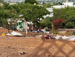 Desalojan invasión en terreno de la primaria Valentín Gómez Farías en Culiacán