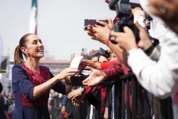 Claudia Sheinbaum celebra siete años de la 4T ante más de 600 mil personas en el Zócalo