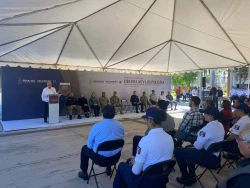 Anuncia Rubén Rocha incremento al salario de los policías, custodios, servicios de protección, personal de C4 y C3
