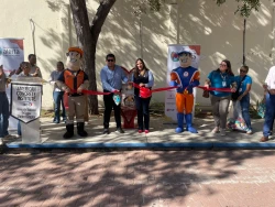 Fundación Grupo Alerta entrega corazón -contenedor, para tapitas a Facultad de Ingeniería de la UAS