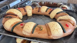 Con la venta de Roscas de Reyes, Grupo Amistad apoya la rehabilitación de jóvenes