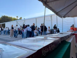 Con 400 roscas y pista de hielo, DIF Sinaloa celebra el Día de Reyes