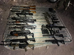 Asegura Ejército arsenal de alto poder en vehículo robado en Navojoa