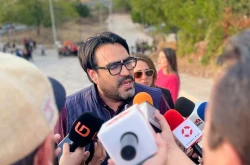 Alcalde anuncia próxima apertura de secundaria en Valle Alto y nueva obra educativa en Alturas del Sur