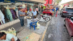 Ya se derribó el murete en Mercado Pino Suárez