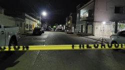 Ejecutan a balazos a hombre en el Centro de Mazatlán sobre la calle Miguel Hidalgo