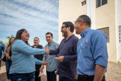Entregan nueve departamentos a sindicalizados en Culiacán