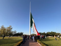 Conmemoran en Sinaloa el Día de la Bandera