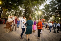 Las 'Tardes de Danzón' llenan de ritmo y tradición el centro de Culiacán