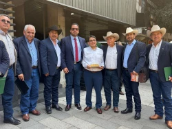 Unión Ganadera Regional de Sinaloa impulsa diálogo y coordinación del sector en encuentro nacional