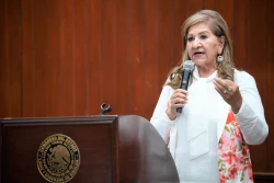 Mujeres aún tienen poco acceso a jefaturas en empresas