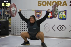 Destacan pesistas sinaloenses en primer día de Regional