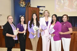 ¡Empoderamiento y reflexión! Universitarias destacan la importancia de abrir espacios para el liderazgo de la mujer, analizando retos y oportunidades