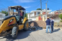 Jumapam rehabilita alcantarillado en Fovissste Playa Azul y Campo Bello