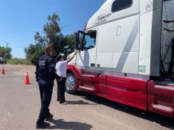 Implementa policía estatal operativo preventivo e informativo en la región del Valle del Yaqui