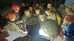 Tras rescate trasladan a minero a un hospital de Mazatlán vía aerea