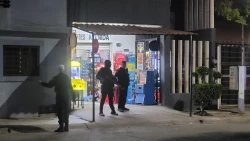 Atacan a balazos a dos jóvenes; uno de ellos perdió la vida