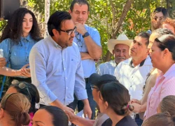 Entregan dos calles en la sindicatura de Las Tapias 