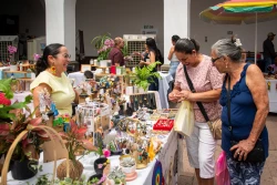 Realizan segunda edición del año del bazar “Mujeres Emprendedoras por el Bienestar” en el Ayuntamiento