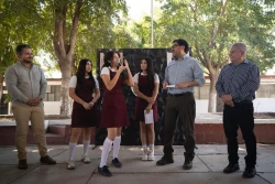 “Gracias por escucharnos, no es muy común que nuestras palabras se conviertan en acciones”; estudiantes a Juan de Dios al recibir equipos para taller de costura 