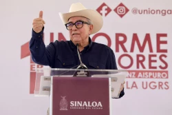 Entrega Rocha Moya apoyo a ganaderos de Sinaloa