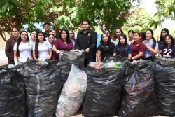 Se suma la Facultad de Trabajo Social a los programas de Bienestar Universitario con histórica colecta de reciclaje; entrega más de 500 kilos de material