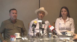Presenta Ernesto Ríos la exposición pictórica “Arte Sin Tiempo”