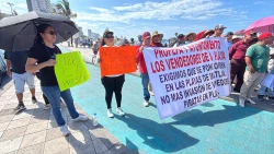 Vendedores de playa se manifiestan para exigir ordenamiento de vendedores “piratas”