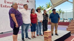 Entregan despensas en Mazatlán a 1,684 familias
