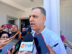 Inconformes locatarios del Mercado Pino Suárez por bajar por segunda vez punto en Cabildo para autorizar cambio de giro