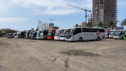 Hasta 20 minutos para bajar a los pasajeros tienen los choferes de camiones charters
