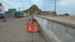 Se están atendiendo los socavones en la zona de playas en Mazatlán