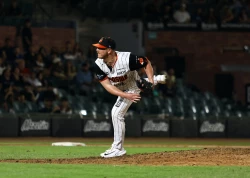 El Relevista del año en la LMP, Matt Foster regresa con Naranjeros de Hermosillo