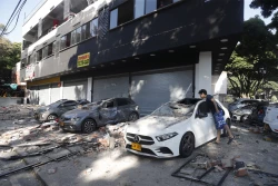 Terremoto de 7.4 sacude Colombia