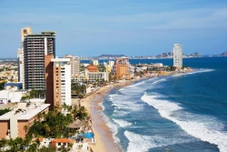Crece el turismo en México 2.1% con personas desde el extranjero