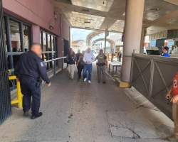 Detienen a hombre en Phoenix, EUU