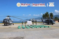 Marina asegura 1.9 toneladas de presunta cocaína en aguas de Guerrero
